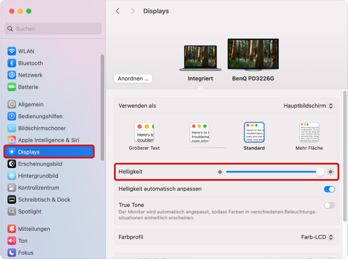 Wähle in den Einstellungen den Bereich Dispalzs und aktiviere die Option Helligkeit automatisch anpassen.