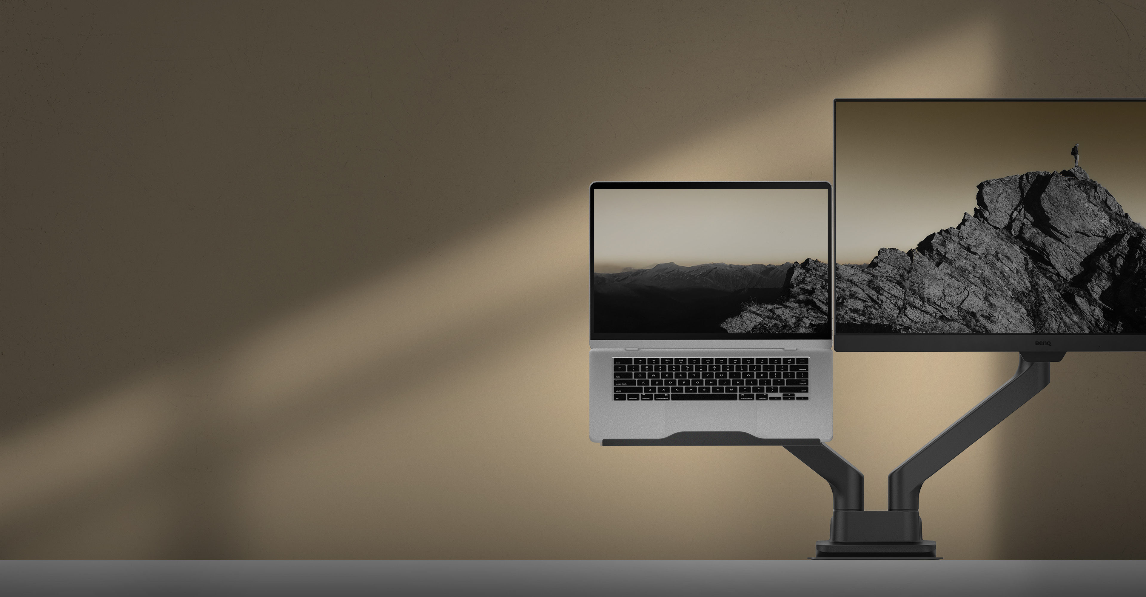 BenQ LTB01 VESA 通用筆電托盤