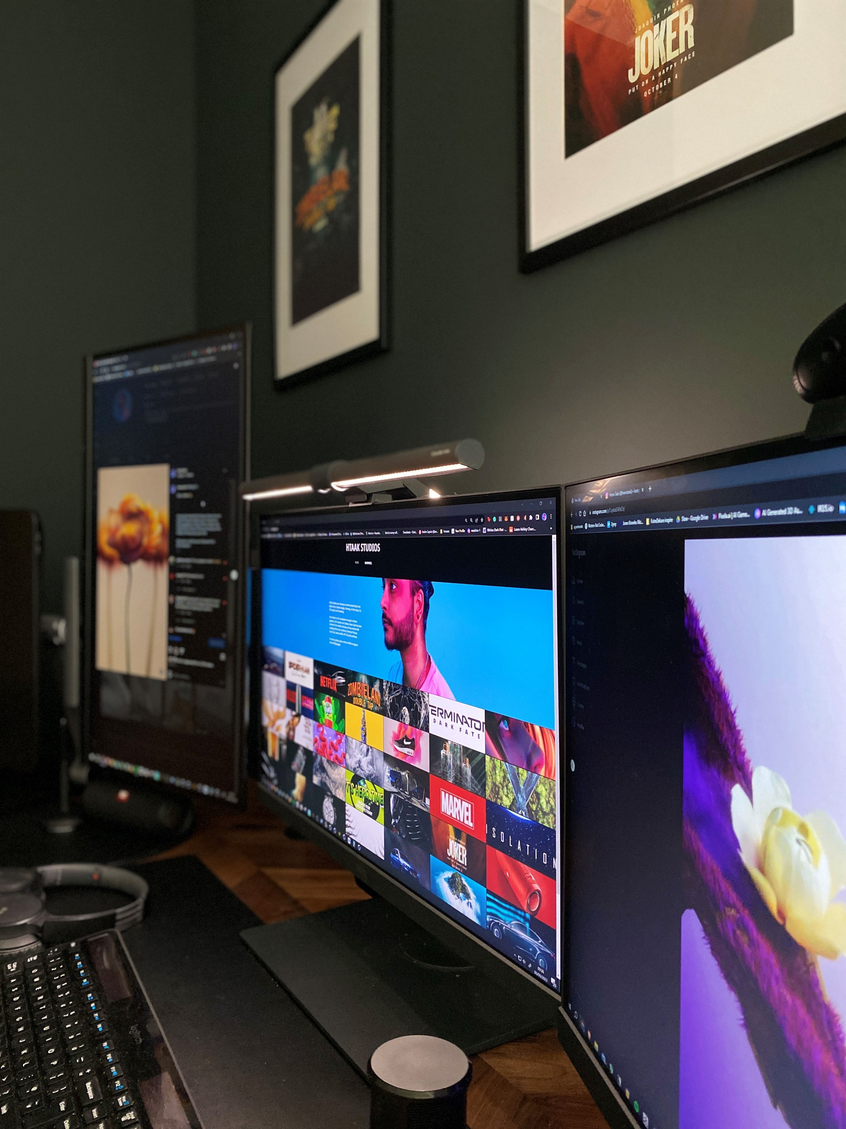 3D Motion Designer shares his experience and his review of BenQ ScreenBar Halo monitor light bar and e-Reading Desk Lamp.