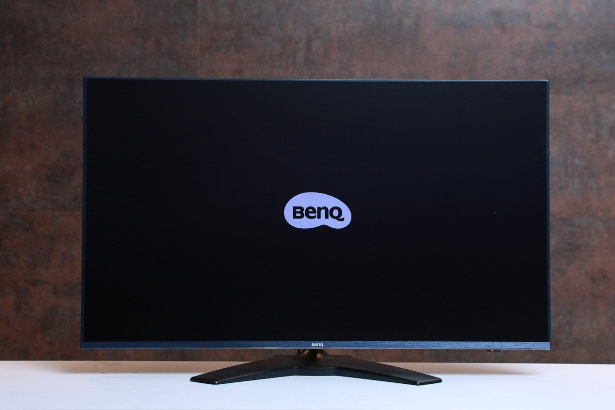 最強 4K 娛樂神器 BenQ 43 吋螢幕 D43-720，打造最大的桌面體驗