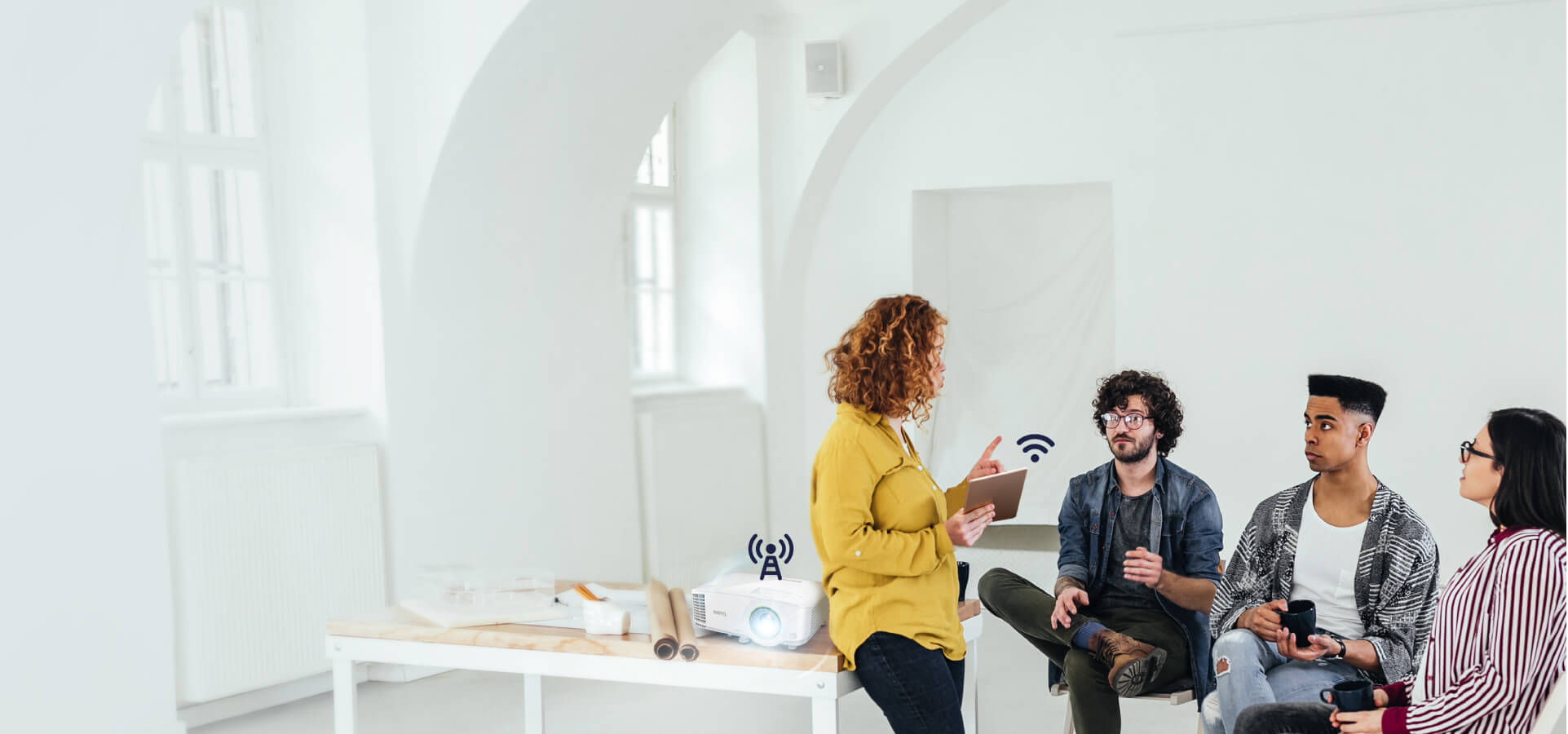 EH600 Smart Wireless Meeting Room Projector Unleash Your Team’s Creativity