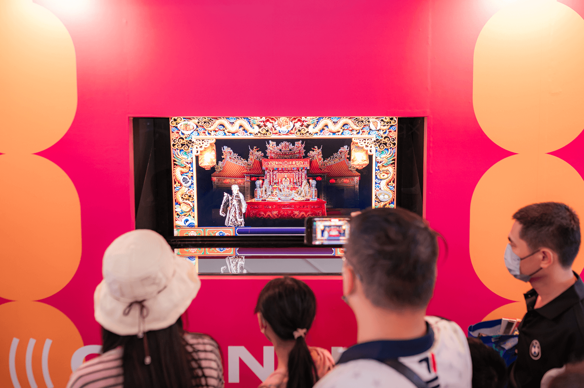 BenQ 投影與顯示技術，驚艷 2025 台灣設計展「是，彰化」總行互動展館