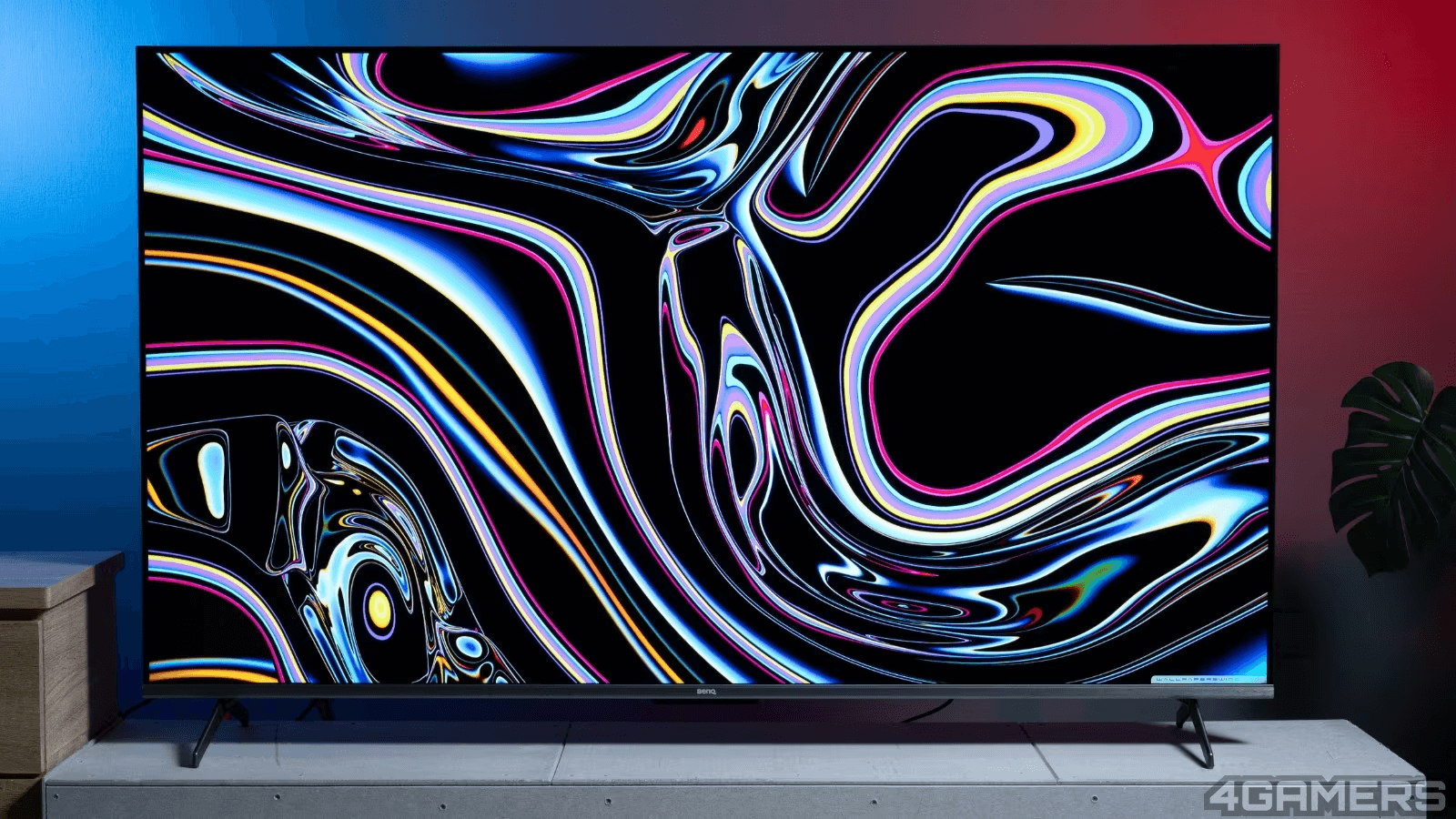 BenQ J-770 搭載了 MiniLED 面板，對於高對比影像的呈現有著先天優勢。