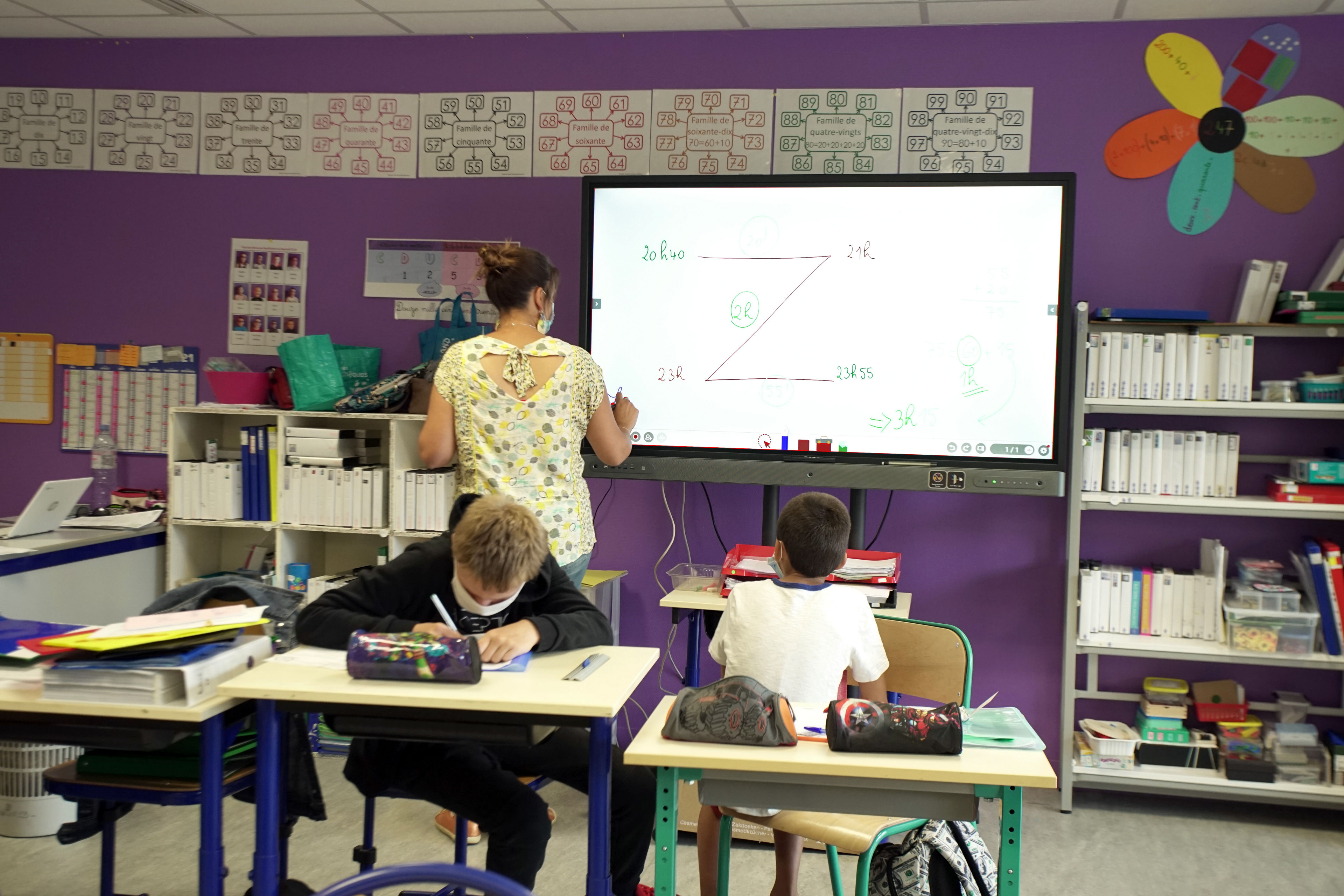 BenQ interaktivní ploché panely a bezdrátová řešení pro školy, vzdělávání, zdravé vzdělávací prostředí, ClassroomCare®, Chytré řešení pro péči o zrak