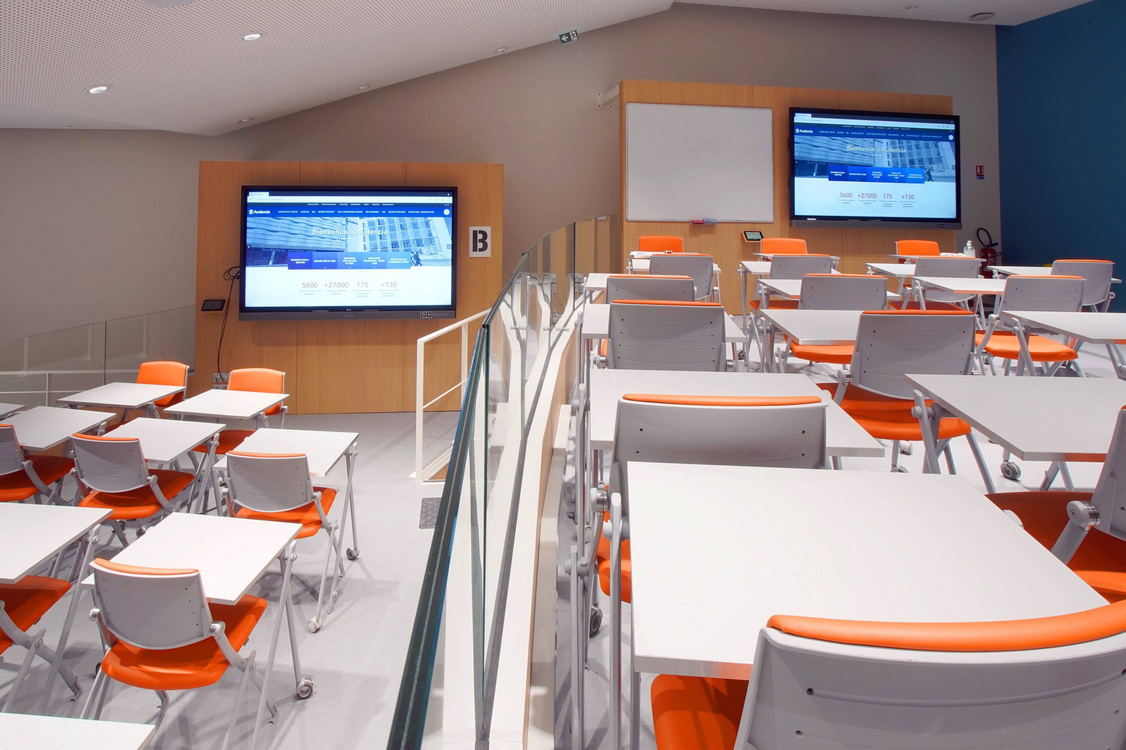 BenQ Interaktivní ploché panely pro školy a vzdělávání, ClassroomCare®,   EyeCare technolgie, obrazovka odolná proti mikrobům, snímač kvality vzduchu 