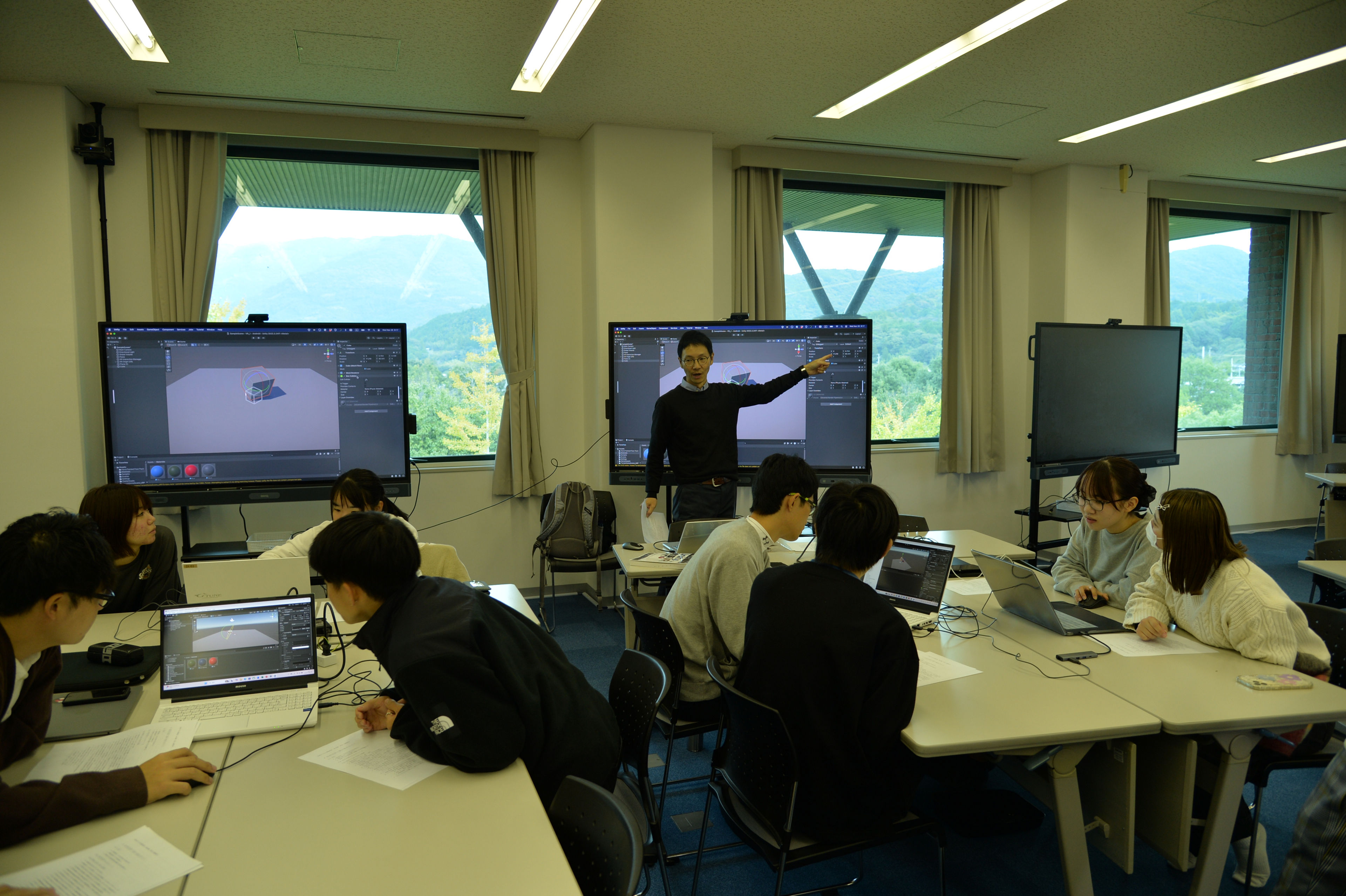 高知工科大学　授業風景３