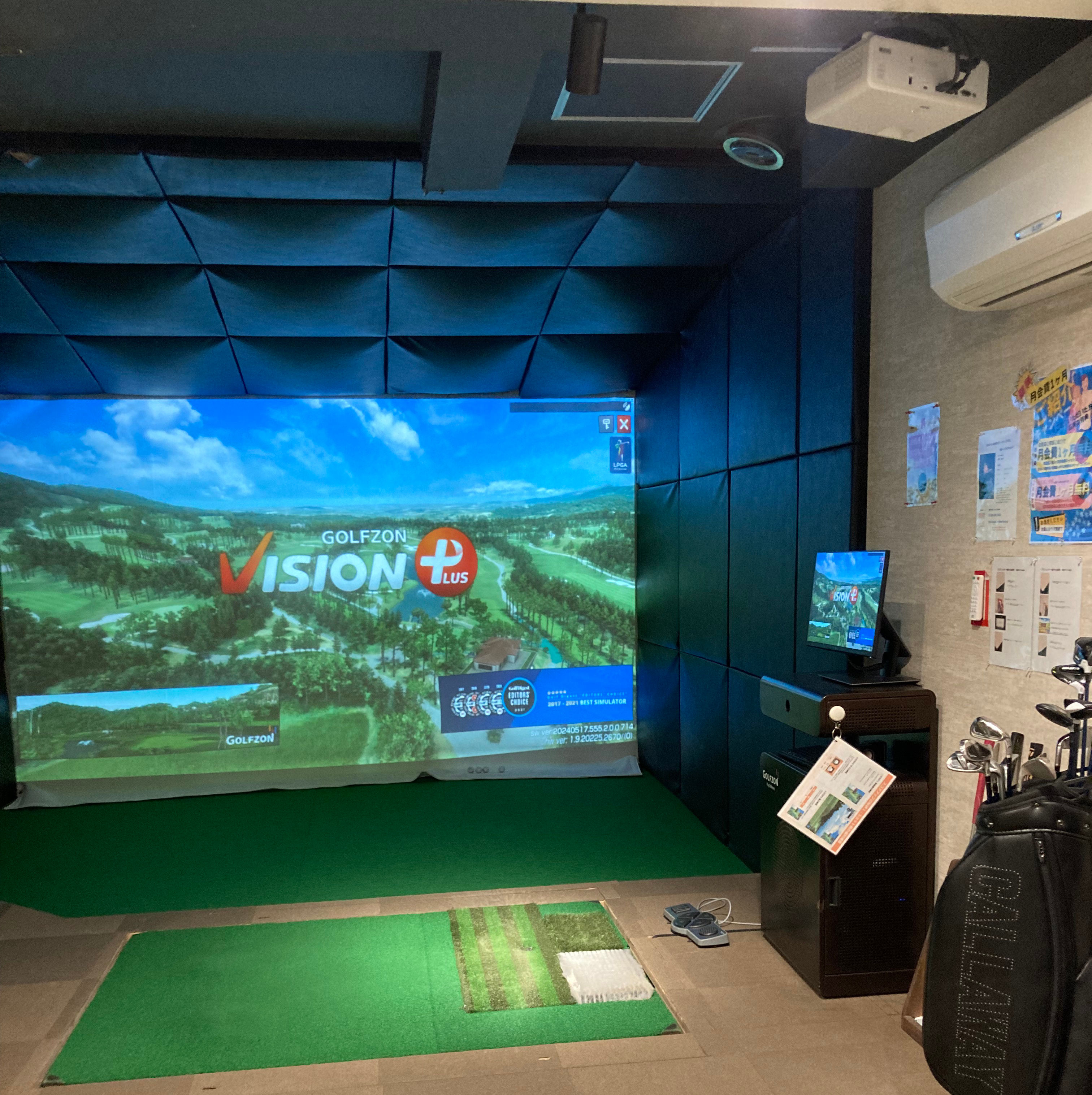 Golf Projector LW650 Facility Case Study