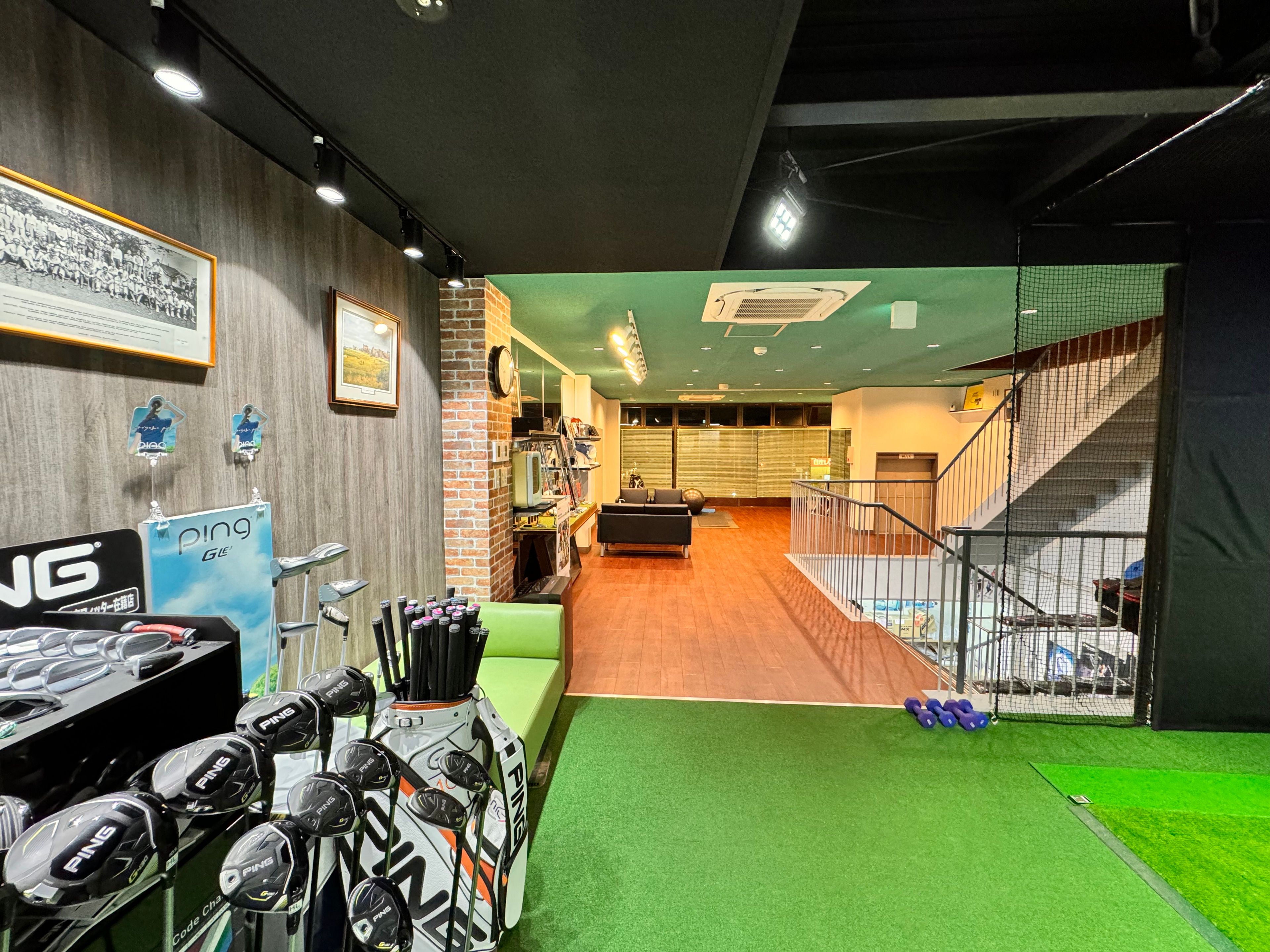 Interior space of Nankai Golf Labo