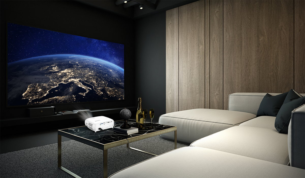 How to choose a good projector screen for your home theatre?