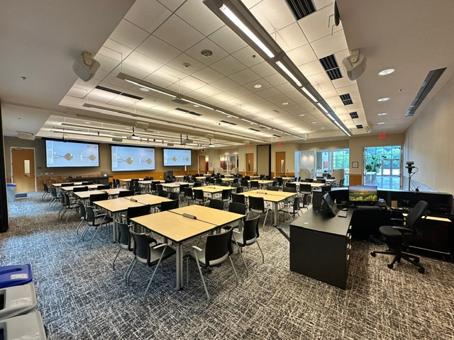 Wireless presentation for universities