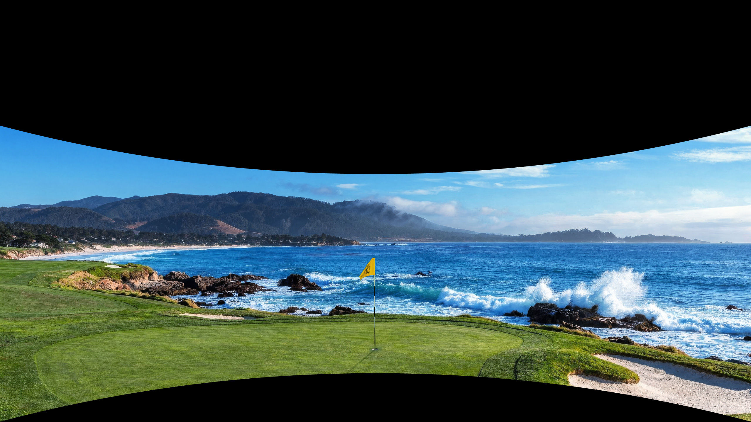 BenQ AK900ST Golfmodus mit natürlichen Golfplatzfarben von Pebble Beach bis Augusta auf der Simulator-Leinwand