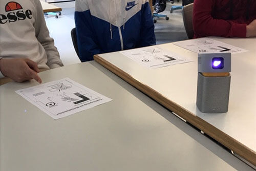 Unterricht mit dem BenQ Projektor motiviert Schüler zur aktiven Mitarbeit im Unterricht