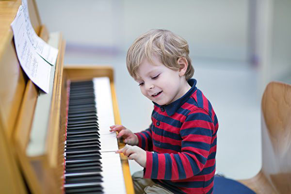 2022智能檯燈_圖1