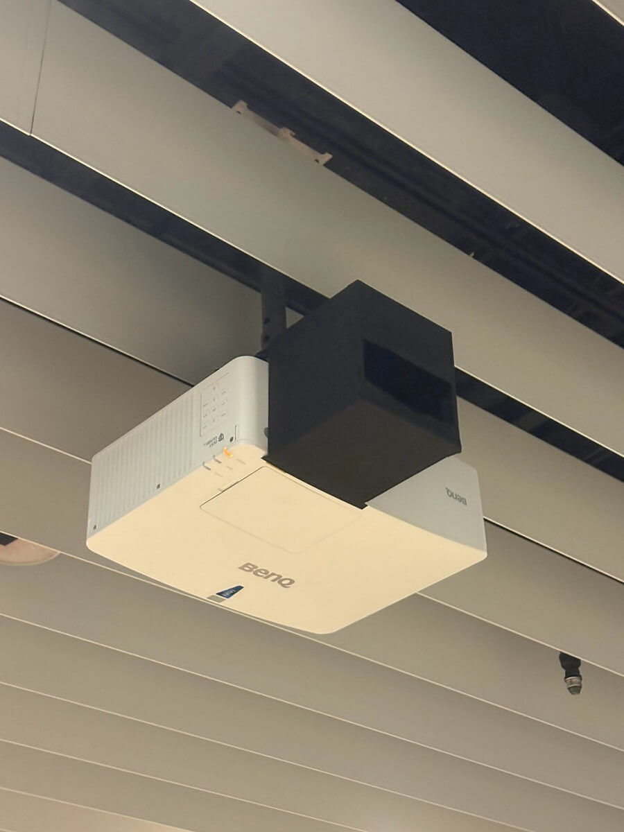 BenQ LK935 4K 雷射投影機  助影像作品〈光電獸宇宙－未來〉於忠泰美術館帶來視覺震撼