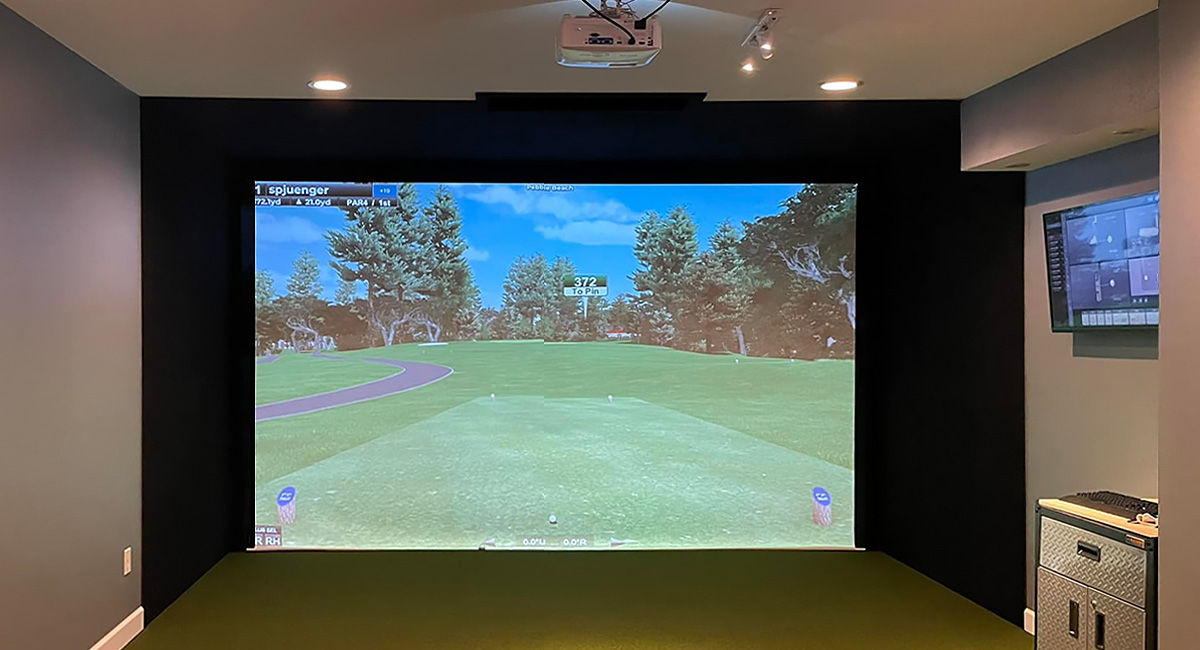 Customer Sharing: BenQ TH671ST Golf Simulator Projector