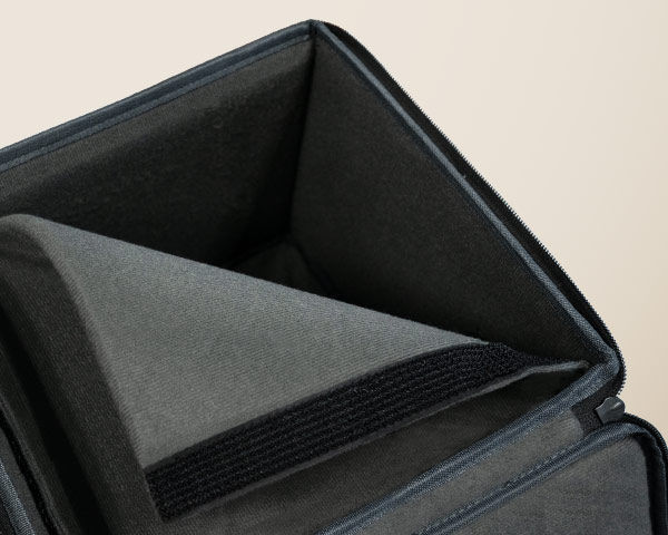 flexible and durable Velcro divider inside the BenQ Carry Case for GP100A and GP520 for customizable storage