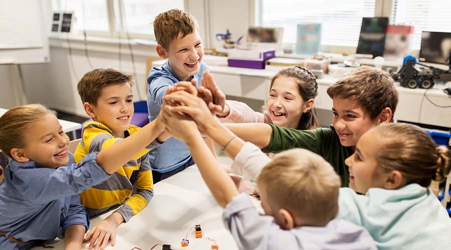 How to Prepare Your Students for Collaborative Future in Tech-Rich Classrooms?