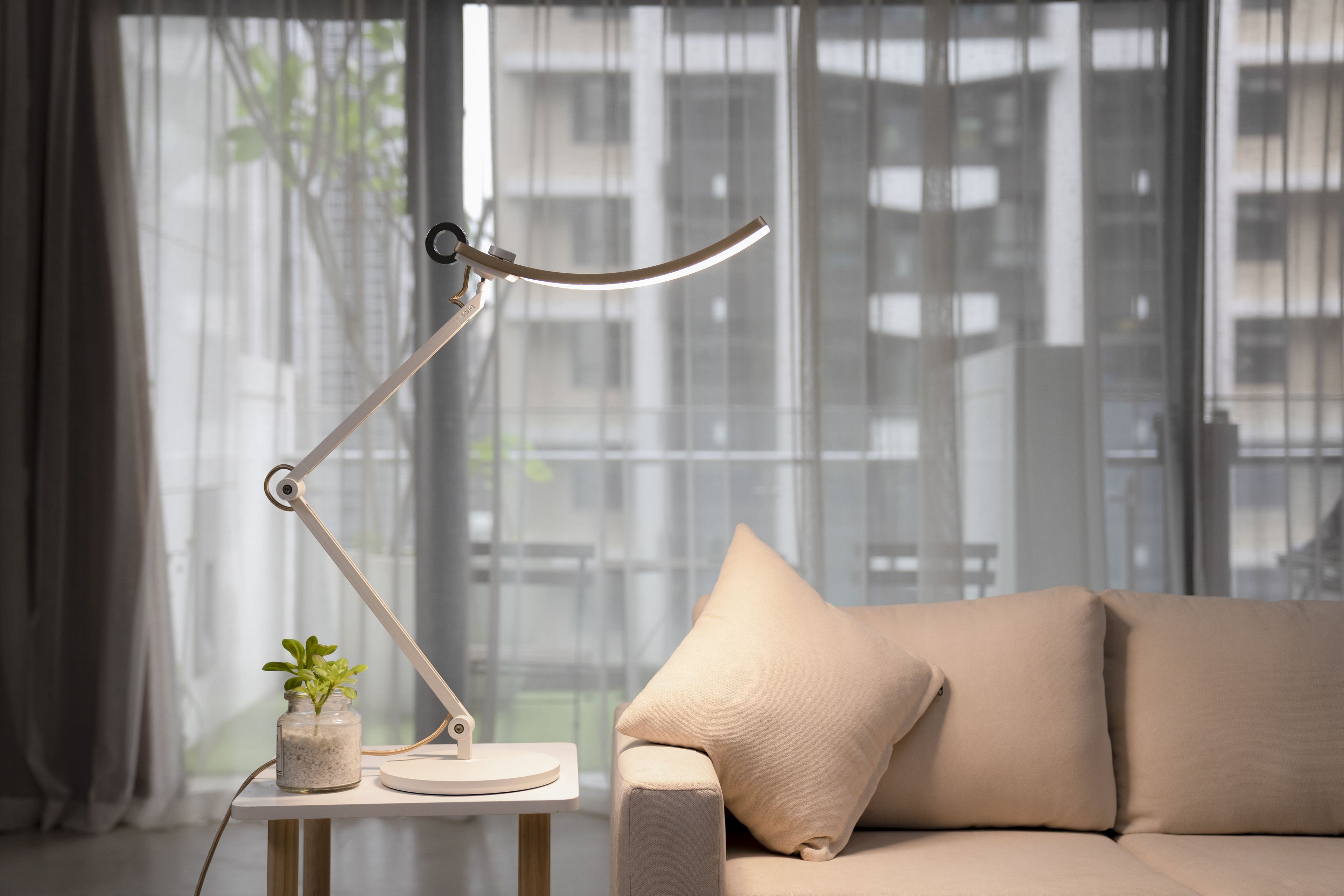 BenQ e-Reading Desk Lamp provides color-tuned lights with different intensity to build your circadian lighting.