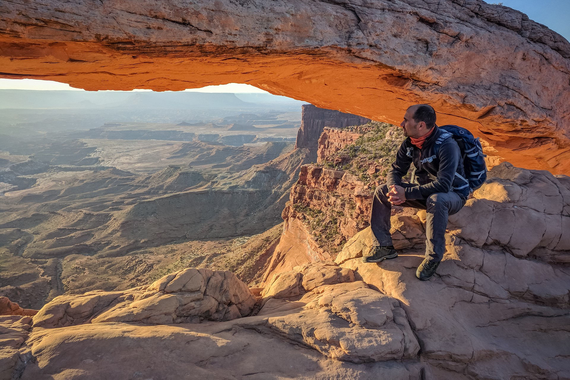 Edward Allistone, an experienced landscape photographer, shares his experience and his review of BenQ ScreenBar Halo monitor light bar.