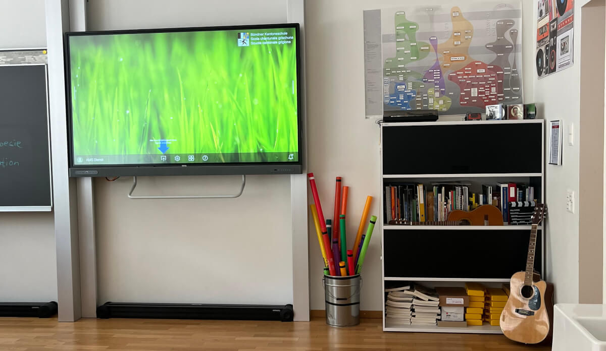 digitale tafel im gymnasium kantonsschule Chur