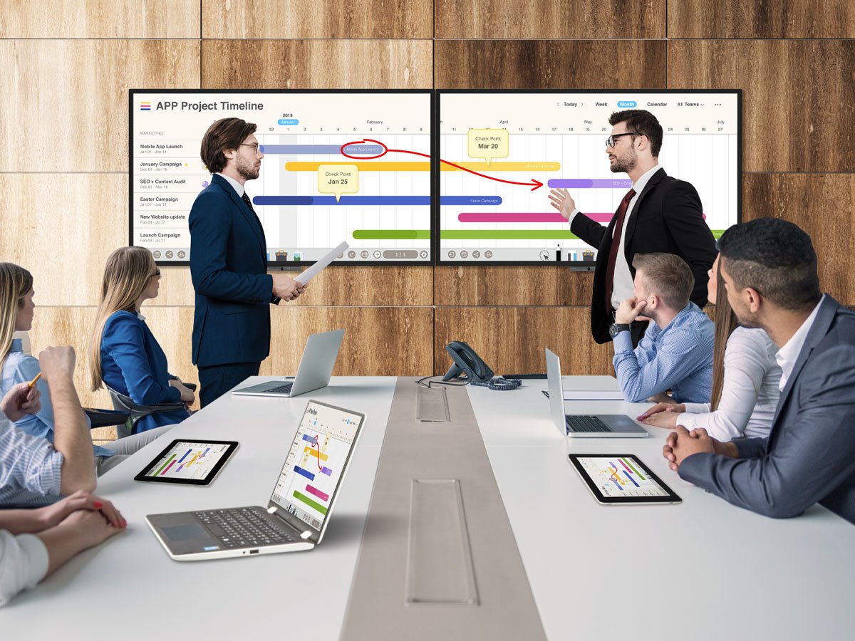BenQ DuoBoards expand creative space via EZWrite to simultaneously conference and collaborate.