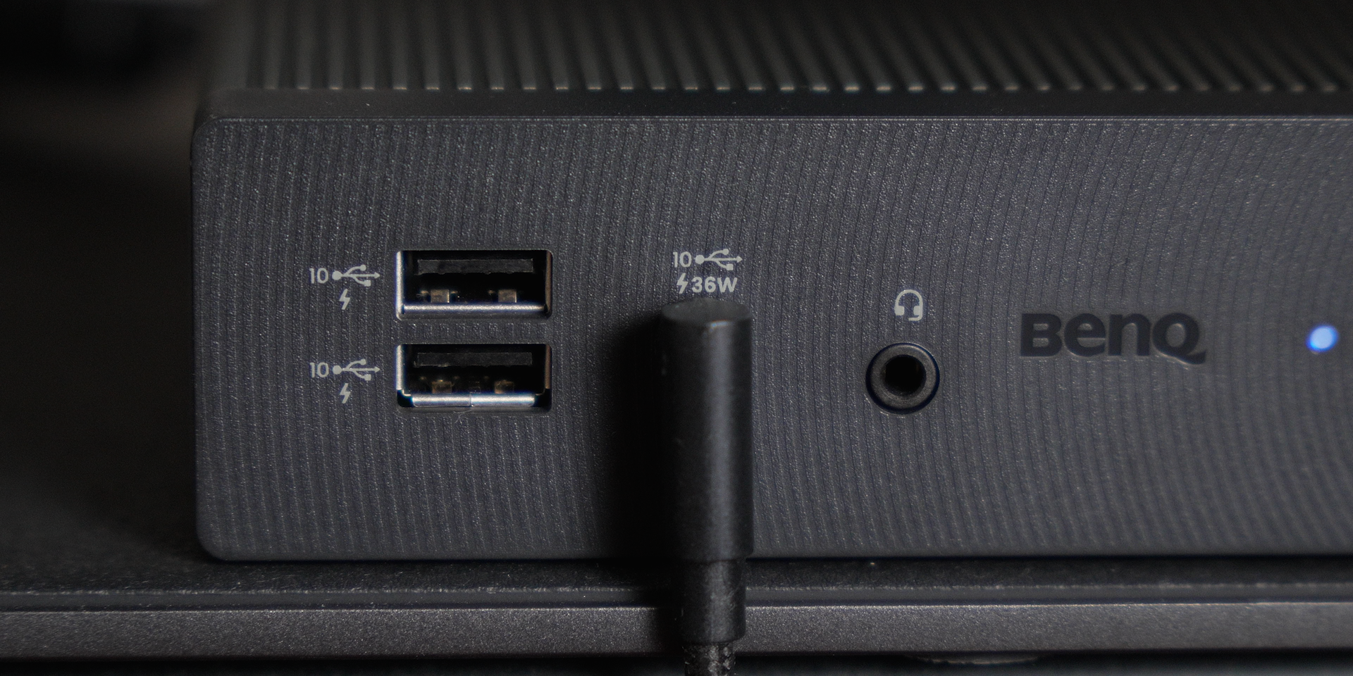 Utilizing the Laptop Display Ports