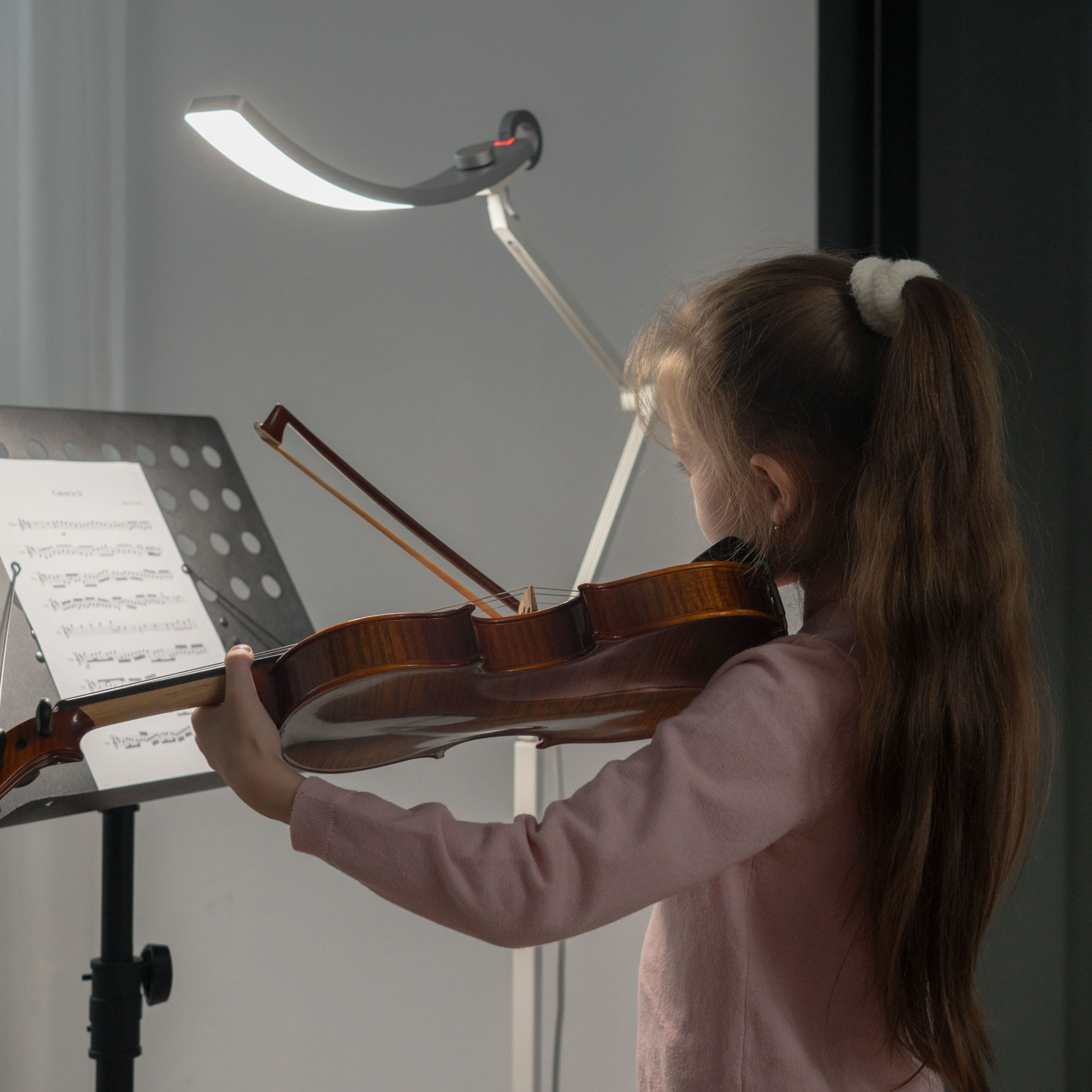 オフィス家具 BENQ BenQ e-Reading Floor Lamp: Enhance Every Corner of your Home