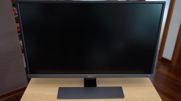 Khách hàng đánh giá cao BenQ EW3270U 