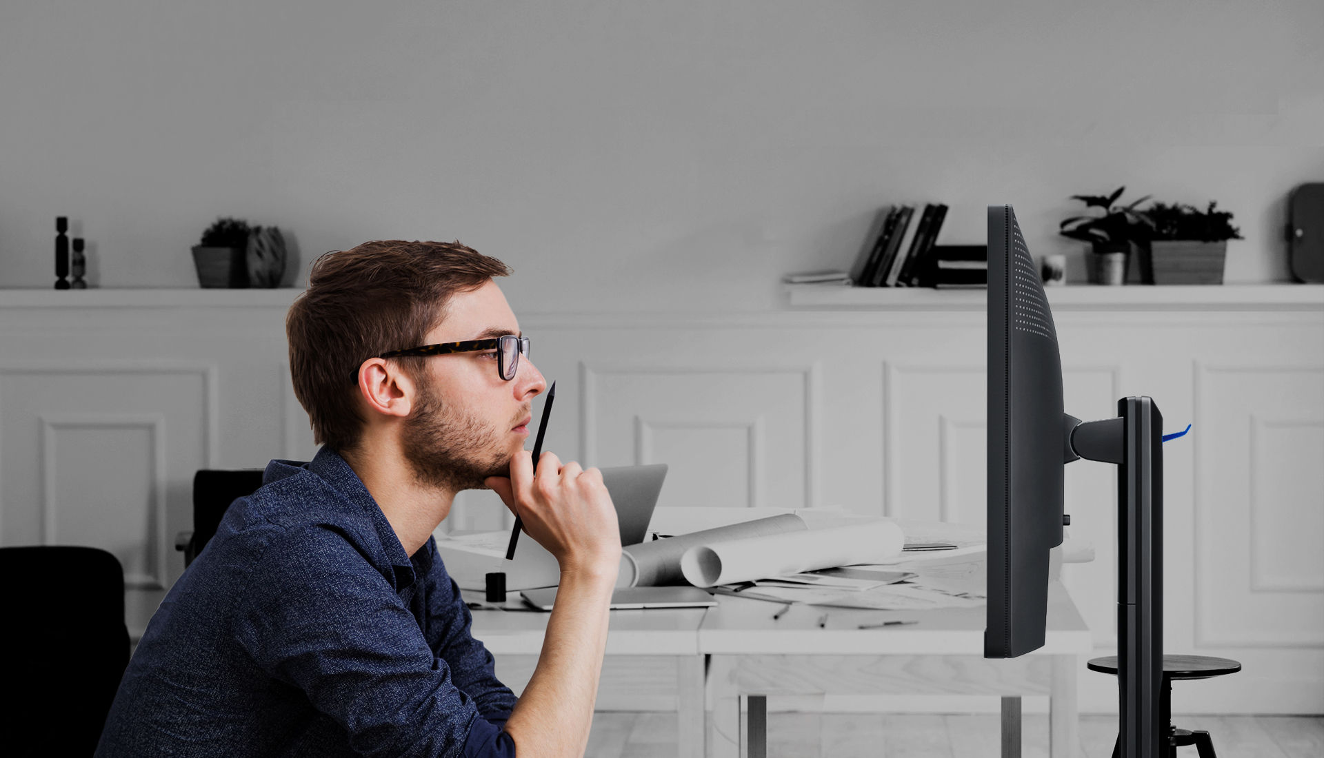 pd2500q reduces eye fatigue with eye-care technology