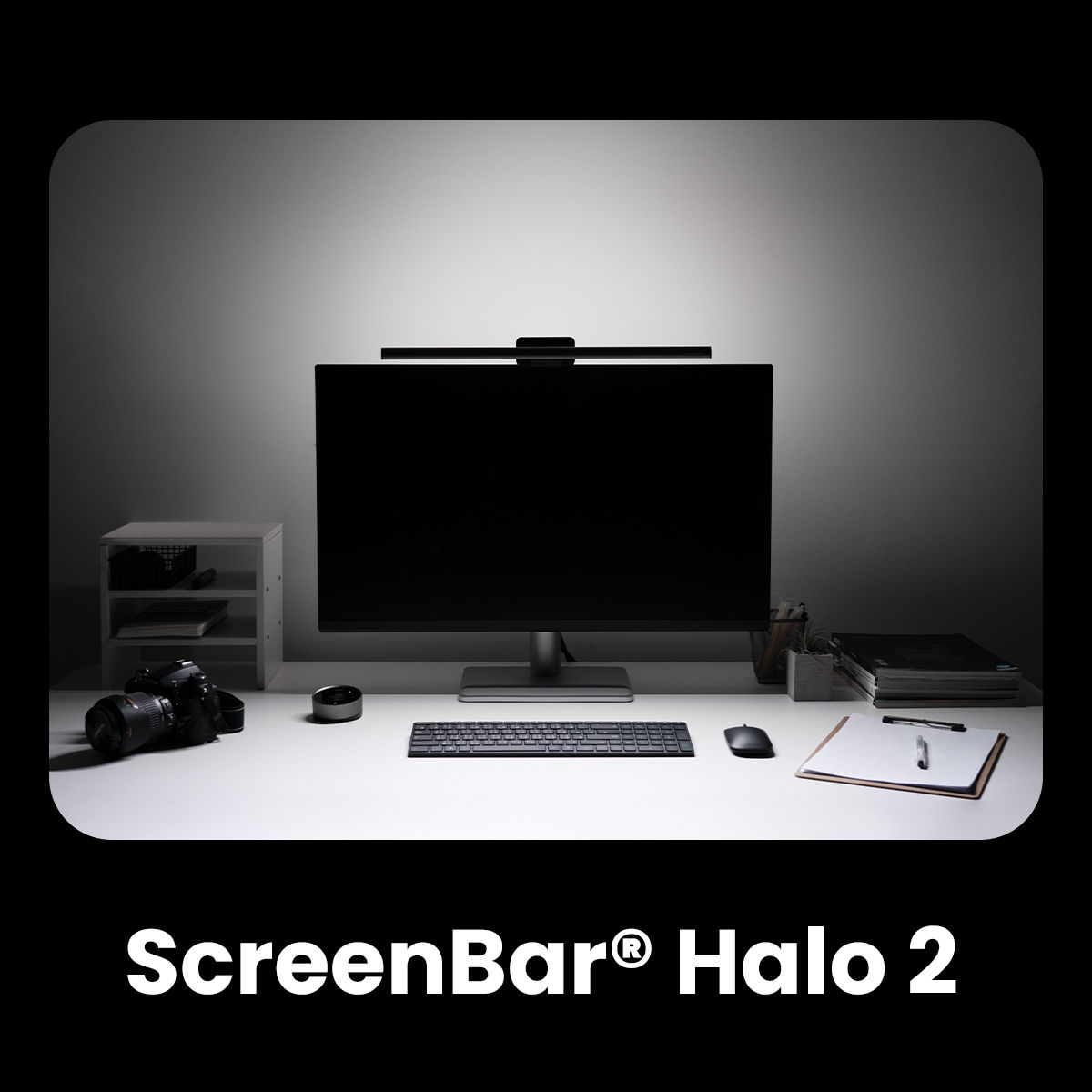 ScreenBar Halo 2は薄暗い・背面が壁のデスク向けのモニターライトです。