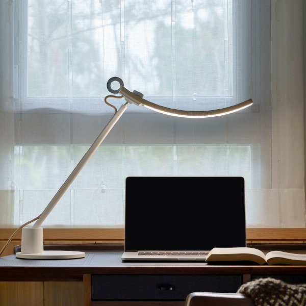 Genie Desk Lamp