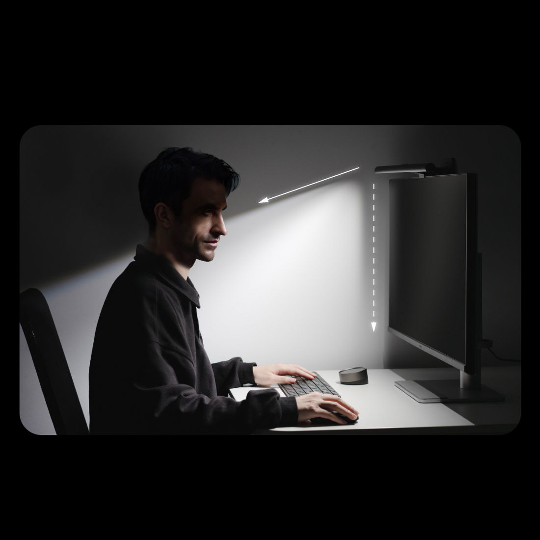 Curved Monitor Light Bar for Dark Room | BenQ ScreenBar Halo 2