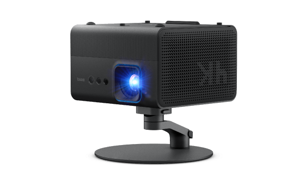 BenQ GP520 projektr, daha yksek bir rafa kolay kurulum iin ters projeksiyon kabiliyetine sahiptir ve esnek ev kurulumlar iin mkemmeldir.