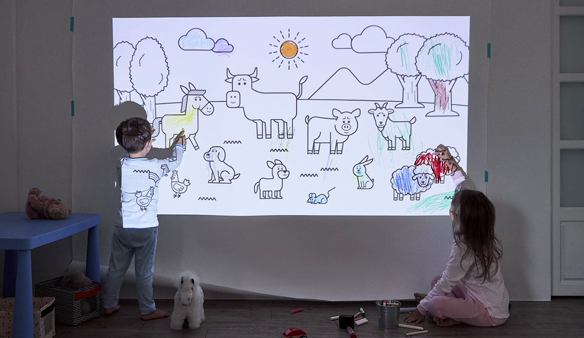 Why Use Portable Digital Projectors in Your Art Projects