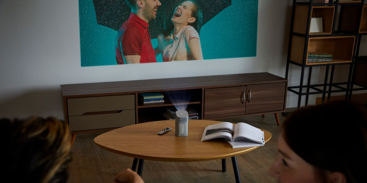 BenQ portable projector GV1 connects your home network with streaming apps.