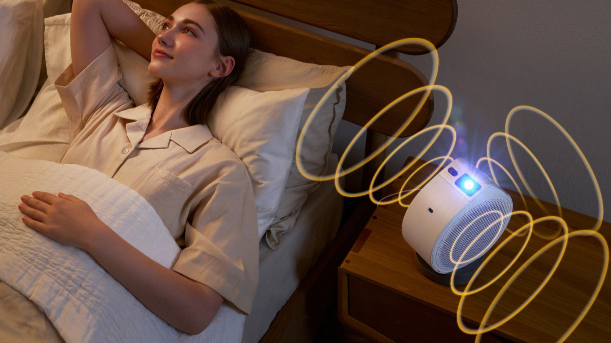 BenQ GV32 portable ceiling projector with Ceiling Cinema Sound Mode ensure immersive sound whether  lying down or sitting up