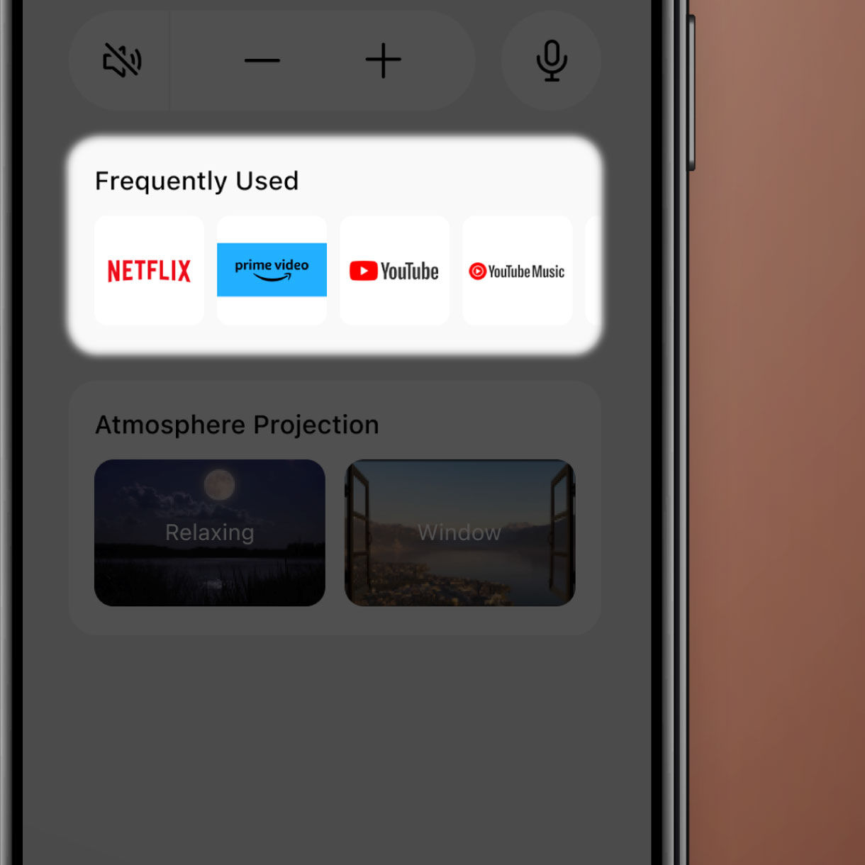 Streaming Hot Key on the BenQ GP520 SmartRemote app enabling quick access to favorite streaming apps
