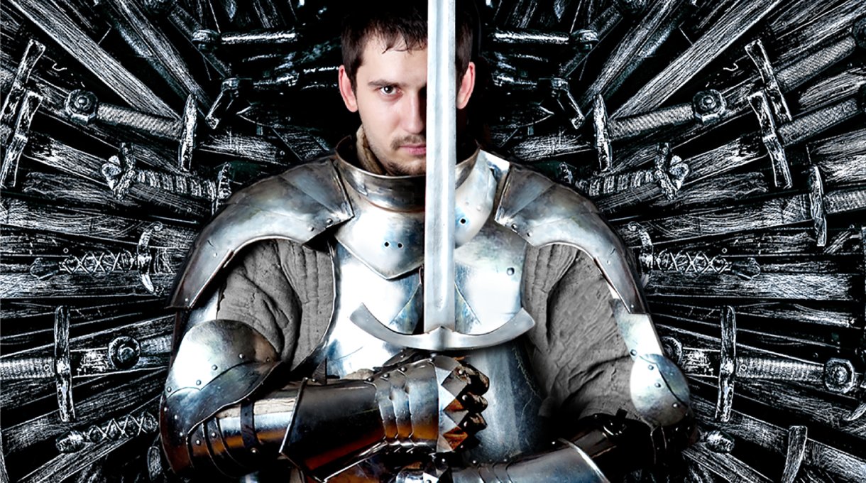 Ritter in seiner Rüstung und umgeben von Schwertern