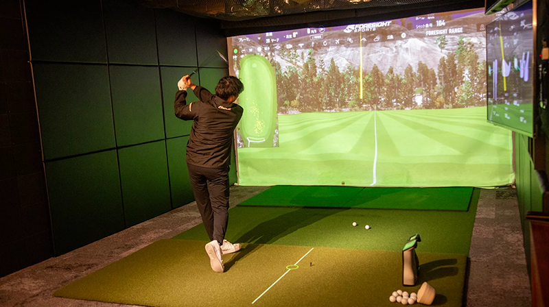 AMPLUS, Foresight Sports' authorized distributor in Japan, adopts two BenQ golf projectors for its interactive showroom