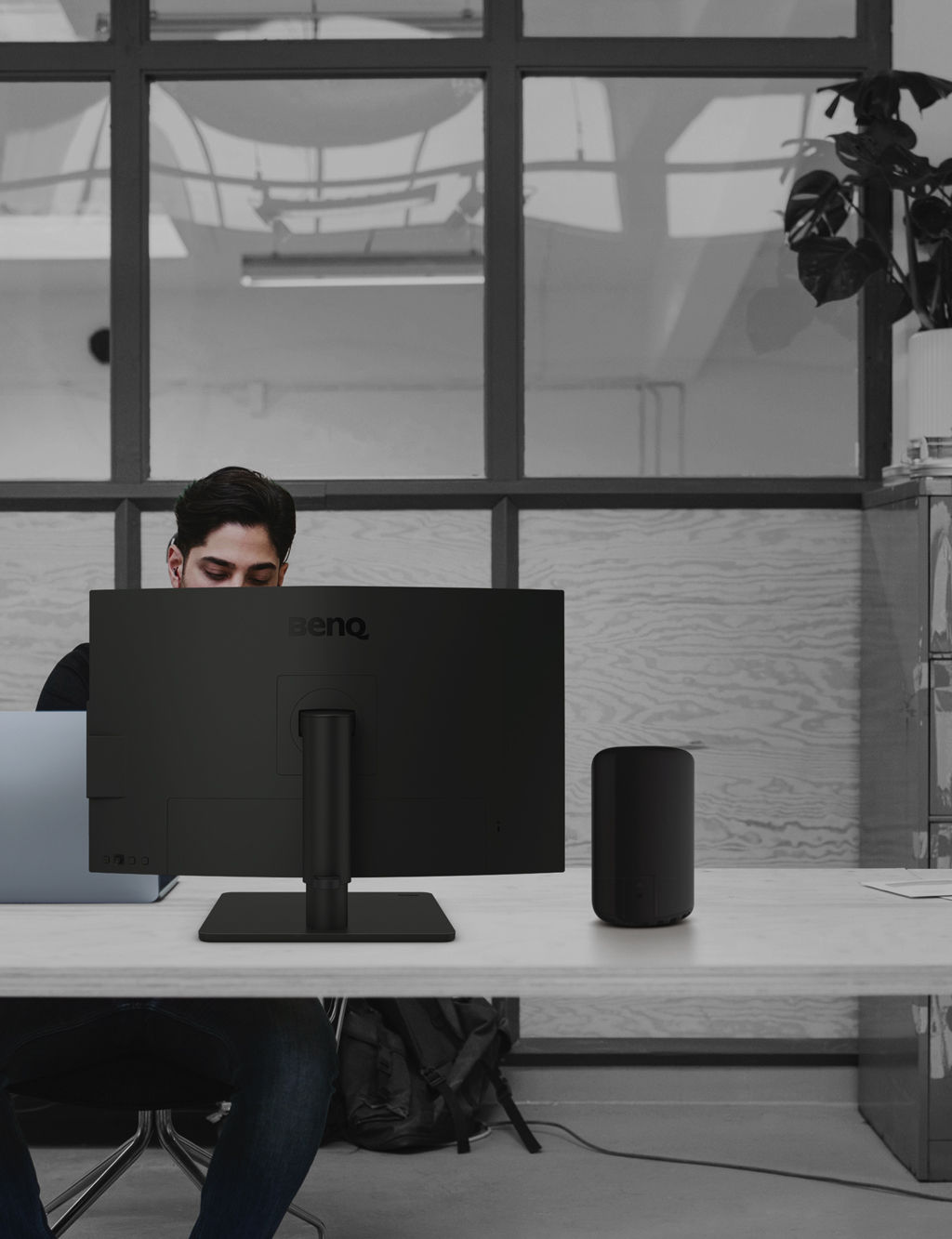 use one cable to daisy chain your monitors then control 2 operating systems at the same time with the kvm switch