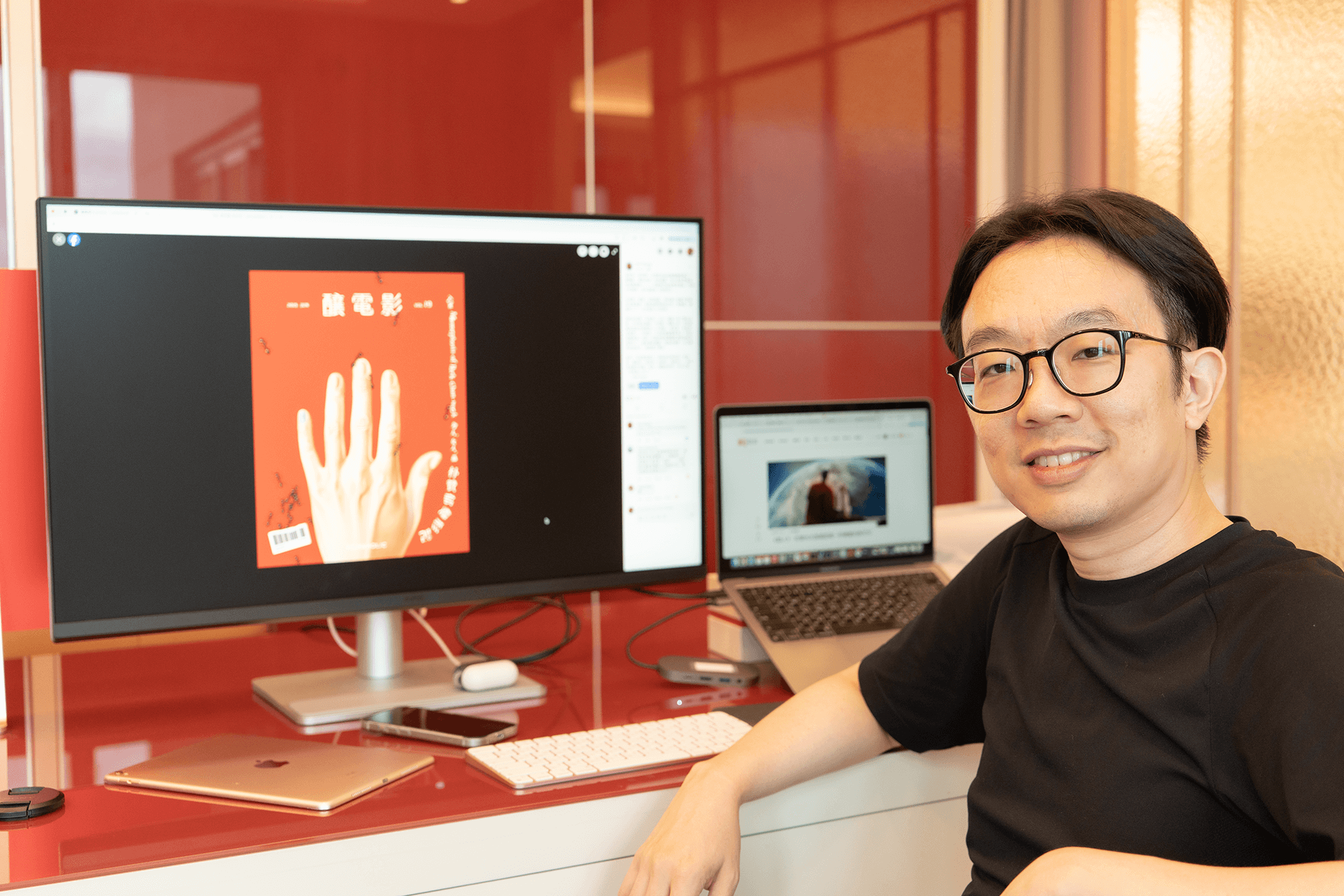 影評人張硯拓的桌面進化論：用 MA320U 優化創作與生活日常