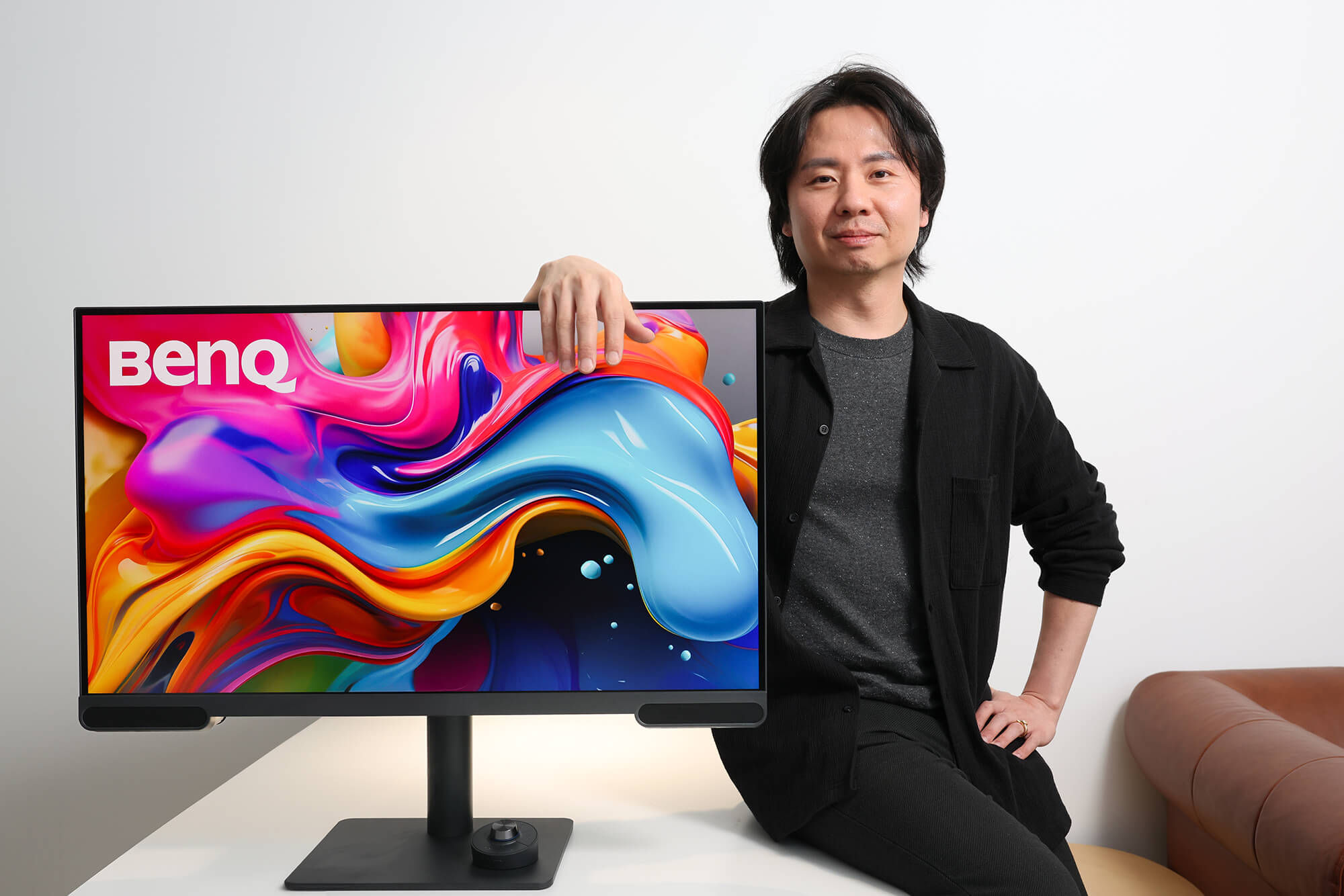 「就像建築師需要尺規確保房子不會倒，動畫產業需要色彩標準化確保作品品質。」黃思豪表示，BenQ PV3200U對專業工作者來說就是這把尺規，為創作者建立可信賴的色彩基準。