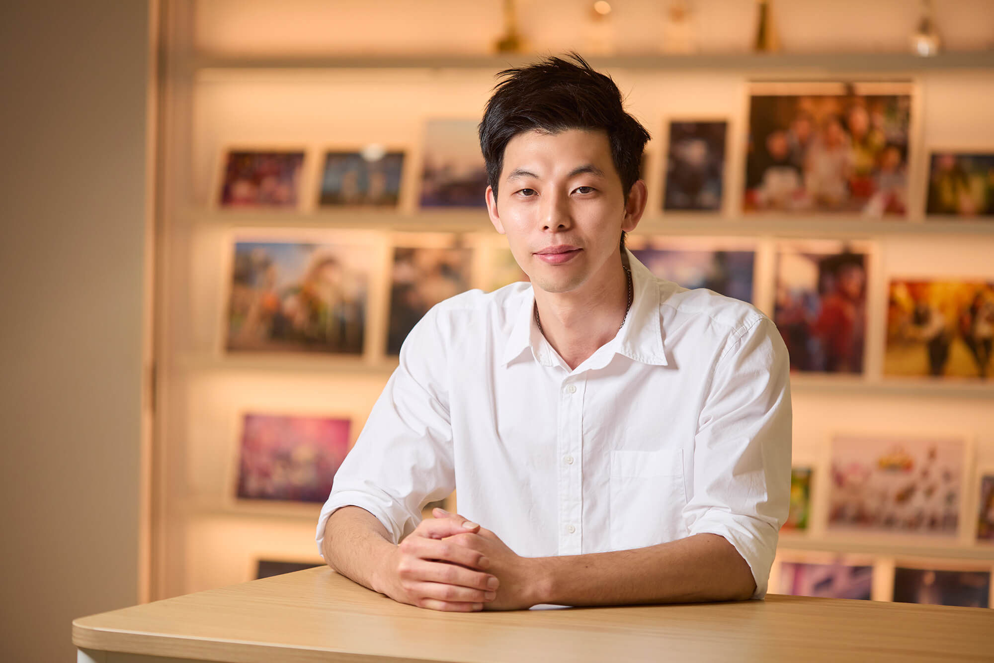 林廷穎談到，遊戲設計師常以光影與色彩引導玩家前進；透過優質螢幕，才能看見這些藏在畫面裡的細節與創作者的用心。