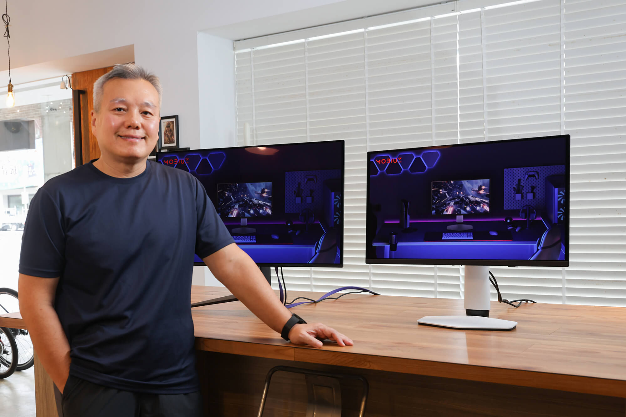 BenQ MOBIUZ EX271UZ 以精準的光影與色彩呈現，成為串聯遊戲設計者與玩家體驗之間的最佳橋樑。