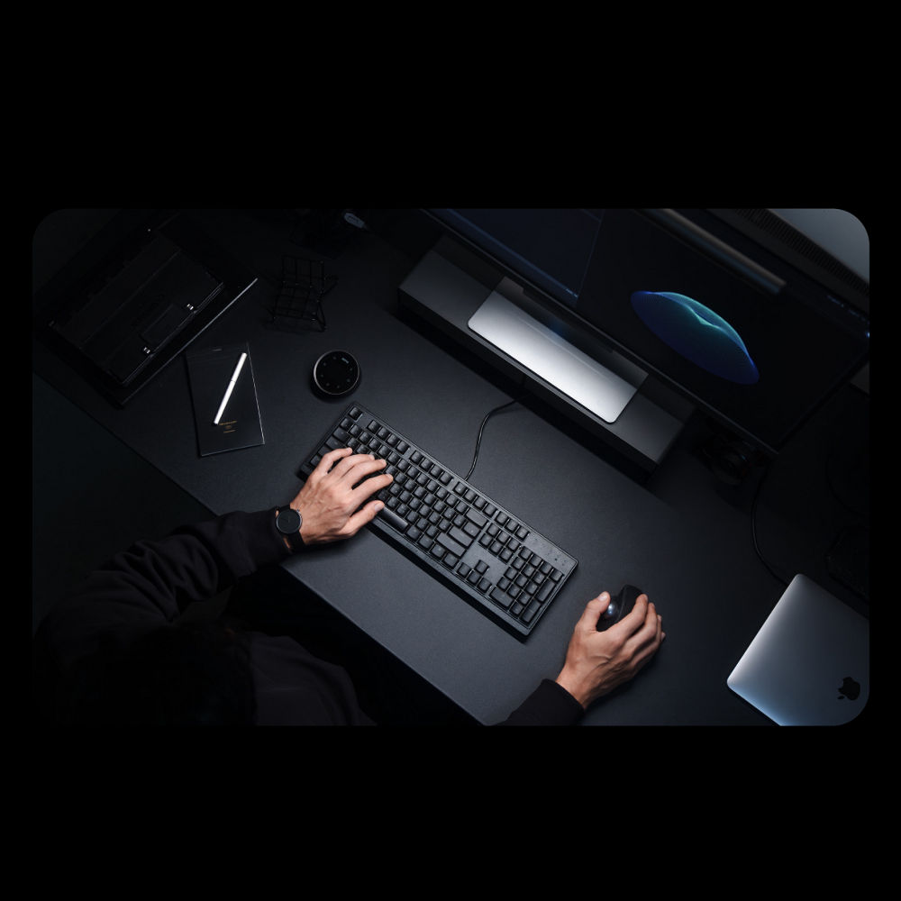 その他 BenQ ScreenBar Monitor Light Amazon.com: BenQ ScreenBar Pro LED Monitor Light Bar