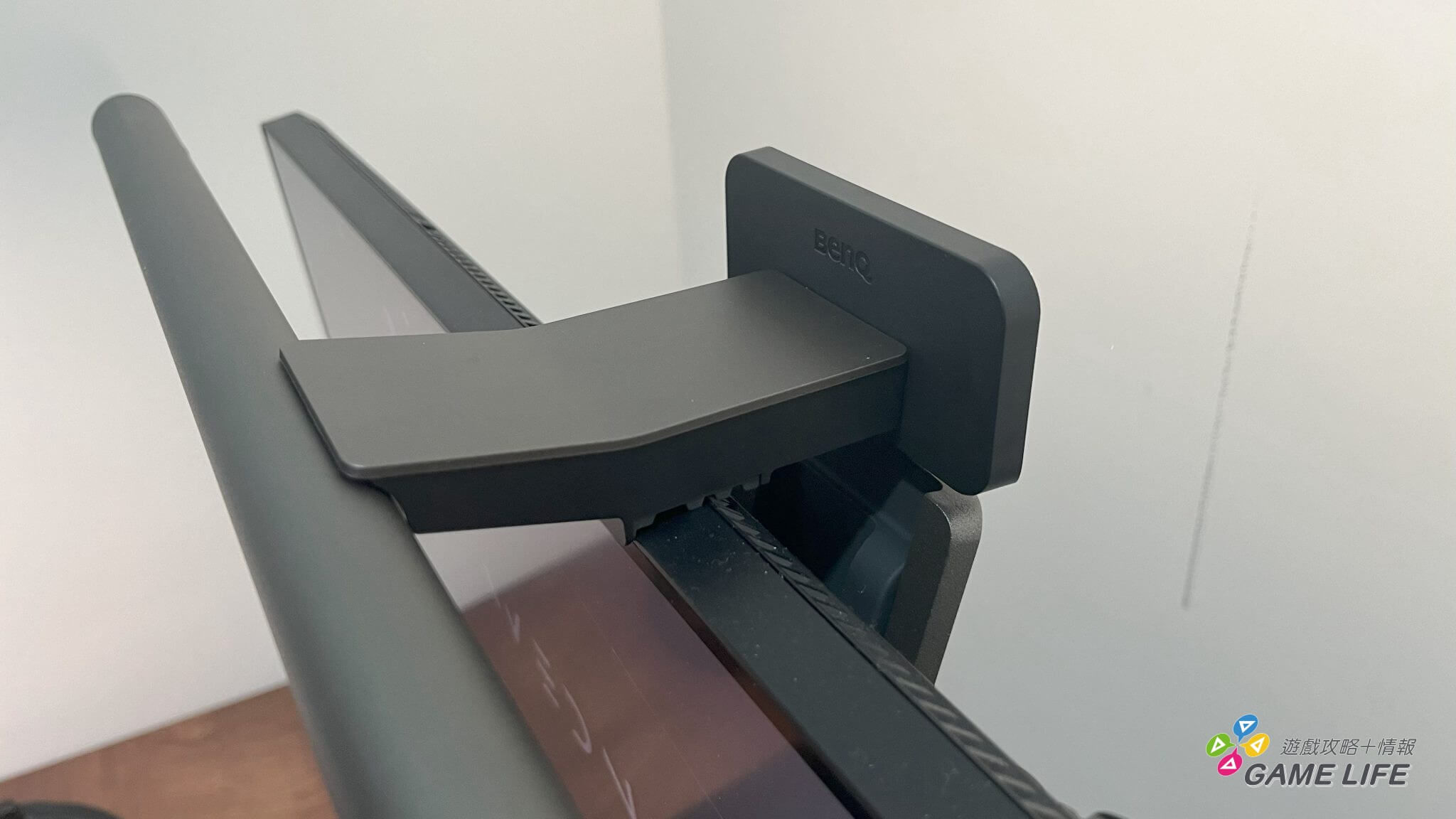 讓你的遊戲空間再進化！BenQ ScreenBar Halo2 螢幕智能掛燈 開箱推薦