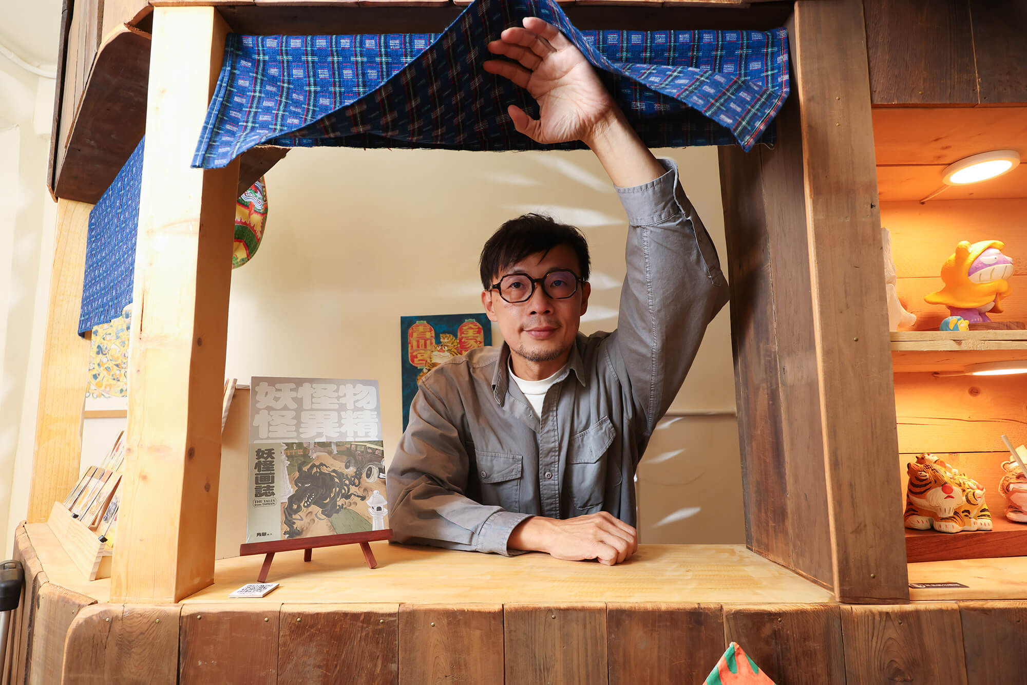 角斯 Chiaos Tseng　簡歷