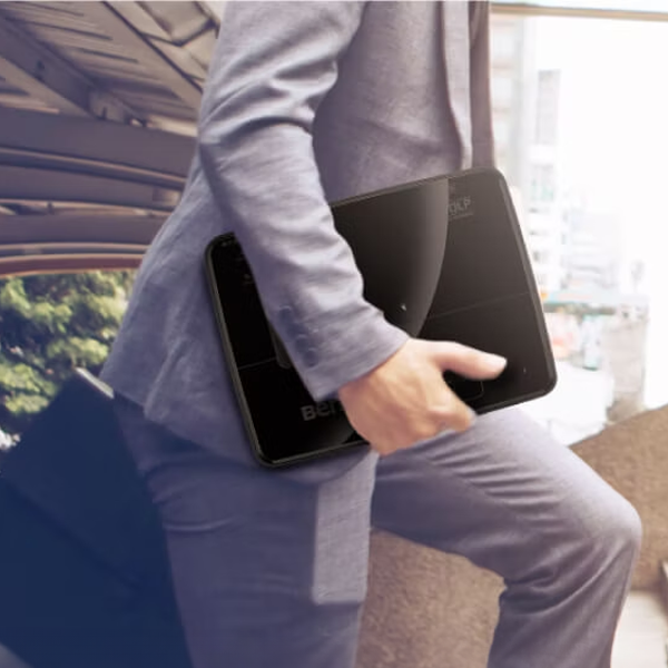 1.9公斤輕量化，可搭配外出便攜包