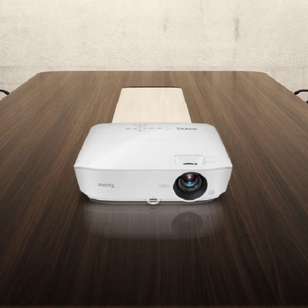 公司內可動設備，放置桌上輕鬆正投