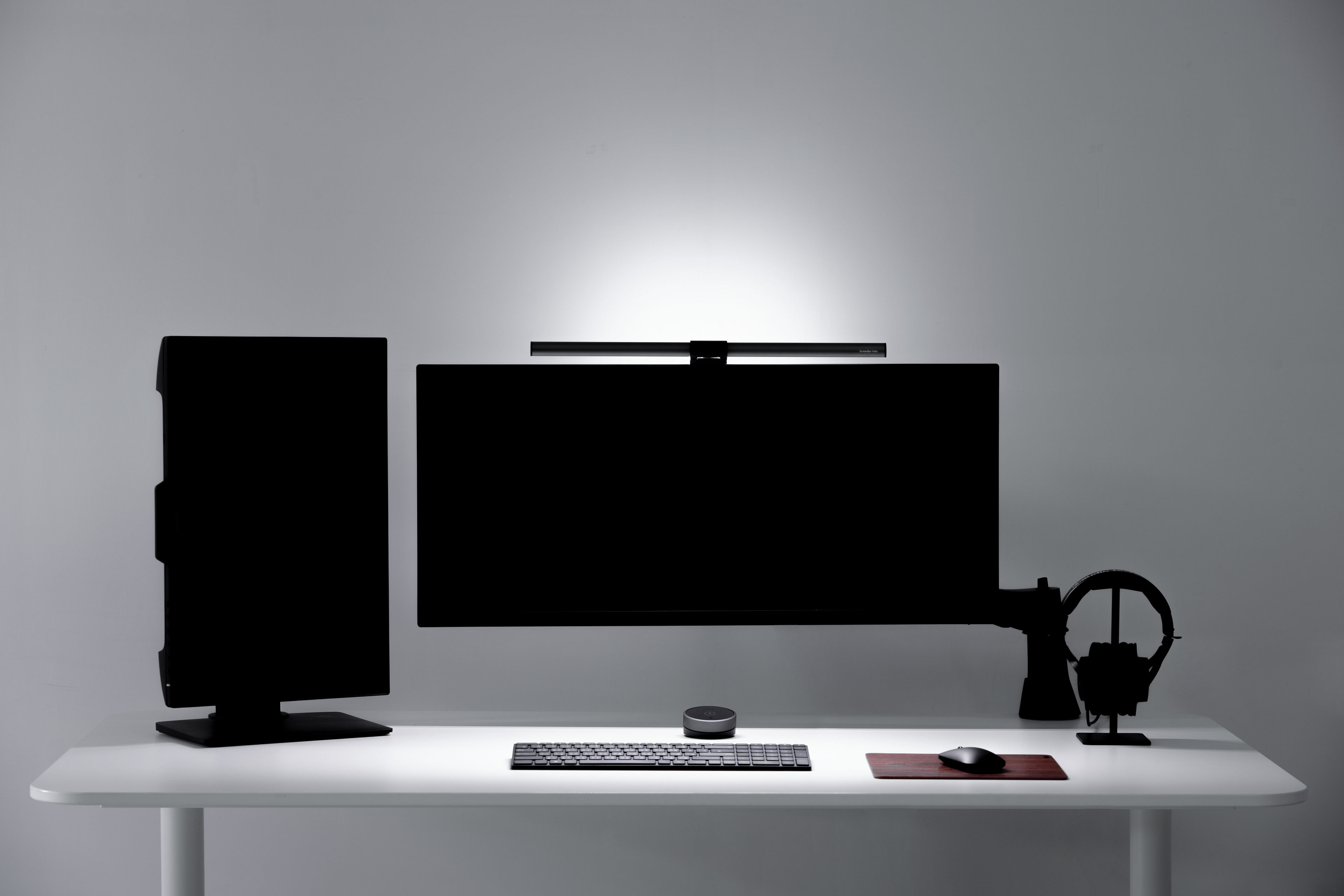 How to Choose the Best Monitor Lamp